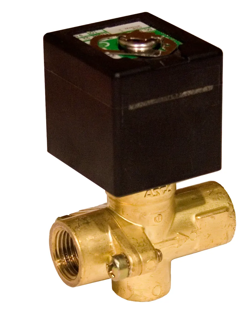 Automatic discharge valve