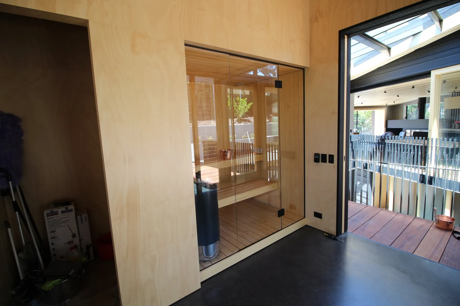 Cabinet sauna, Castor Bay, photo 2